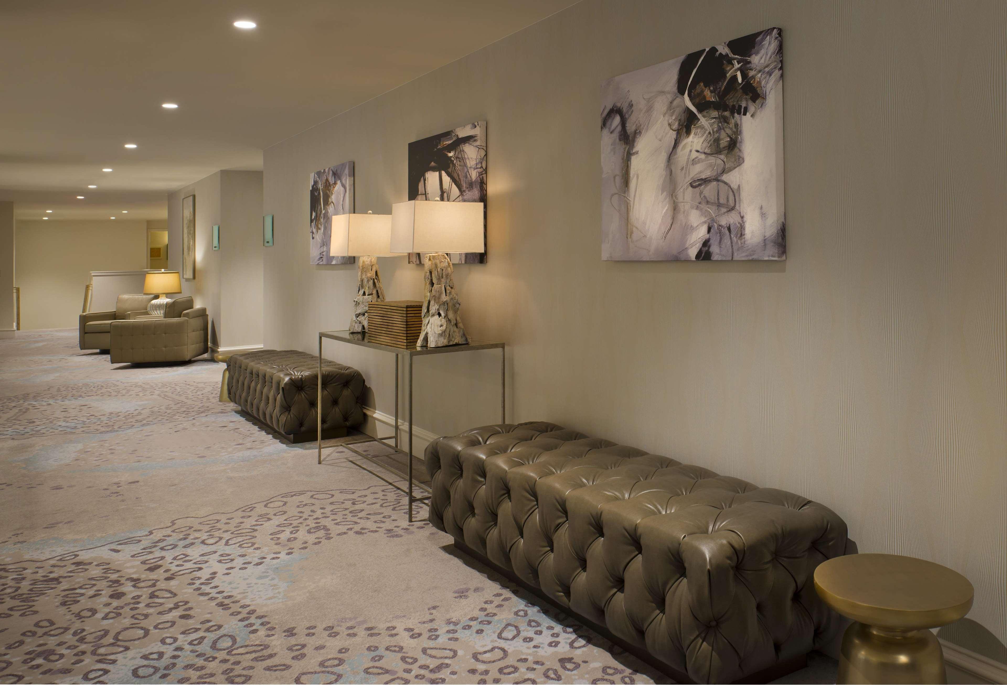 Doubletree By Hilton Hotel Dallas - Love Field Екстериор снимка